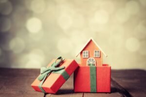 Apakah Hibah Harta Kena Pajak? Ini Penjelasannya